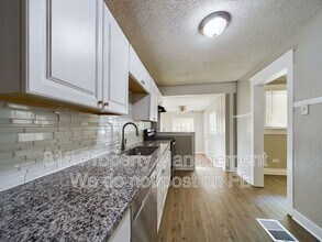 6931 Agnes Ave in Kansas City, MO - Building Photo - Building Photo