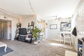 1750 Prefumo Canyon Rd, Unit 76 in San Luis Obispo, CA - Foto de edificio - Building Photo