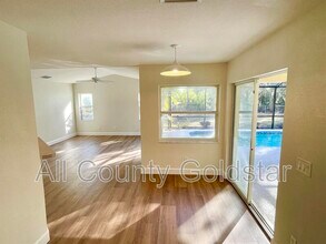 2485 Traverse Ave in North Port, FL - Building Photo - Building Photo