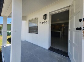 10490 SW 173rd Terrace in Miami, FL - Building Photo