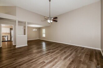 4829 Lincoln Rd in Indianapolis, IN - Building Photo - Building Photo