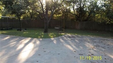 121 Wildwood Ct in Grapevine, TX - Building Photo - Building Photo