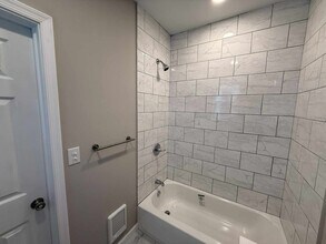 145 Farson St, Unit A10 in Philadelphia, PA - Building Photo - Building Photo