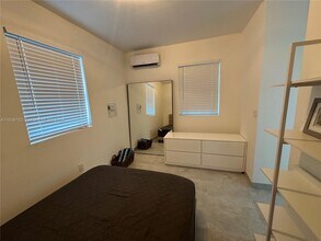 445 Opa-Locka Blvd-Unit -1 in North Miami, FL - Building Photo - Building Photo