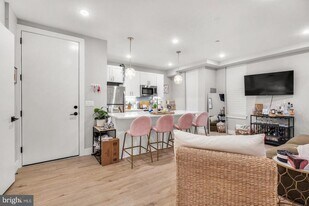 1144 Frankford Ave in Philadelphia, PA - Building Photo