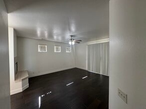 74081 W Petunia Pl in Palm Desert, CA - Building Photo - Building Photo