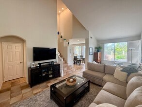 1171 Monterey Pl in Encinitas, CA - Building Photo - Building Photo