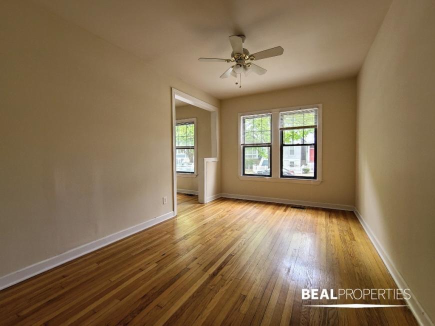 3002 N Racine Ave in Chicago, IL - Building Photo