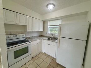 8262 NE 1st Ave in Miami, FL - Building Photo - Building Photo