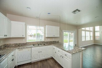 6303 Plum Ave in Corona, CA - Building Photo - Building Photo