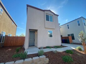 6769 Jujube Ln in Sacramento, CA - Building Photo