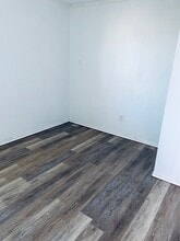 314 E Main St, Unit 2 in Fall River, MA - Building Photo - Building Photo