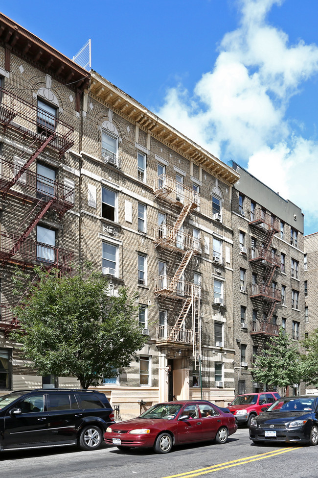 608 W 204th St in New York, NY - Building Photo - Building Photo