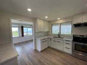 99-101A Kihewa Pl in Aiea, HI - Building Photo - Building Photo