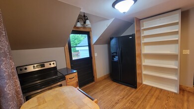 500 E 3rd St, Unit Top in Chaska, MN - Building Photo - Building Photo