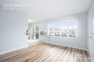 18230 Swiss Dr in Spring Lake, MI - Building Photo - Building Photo