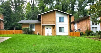 6421 Earlham Dr in Bethesda, MD - Building Photo