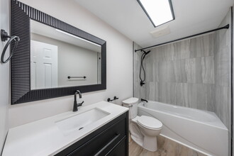 961 Colborne Rd in Sarnia, ON - Building Photo - Building Photo