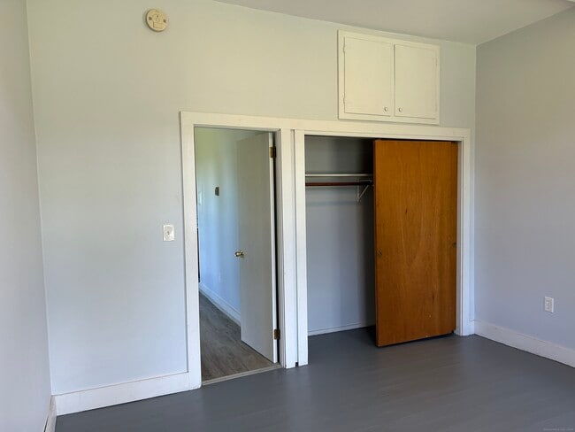 234 Rainbow Rd in Windsor, CT - Building Photo - Building Photo