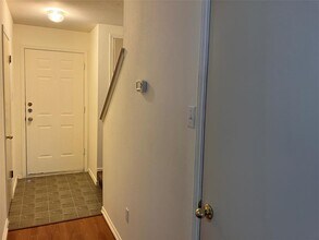 9629 Sugar Hill Dr in Austin, TX - Building Photo - Building Photo