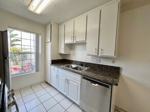 nat934 in Los Angeles, CA - Building Photo - Building Photo