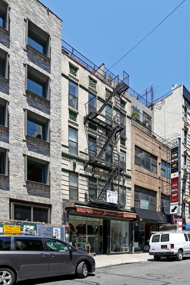 121 Orchard St in New York, NY - Building Photo - Building Photo