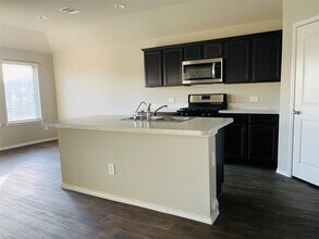 21328 Pne Ml Dr in New Caney, TX - Building Photo - Building Photo