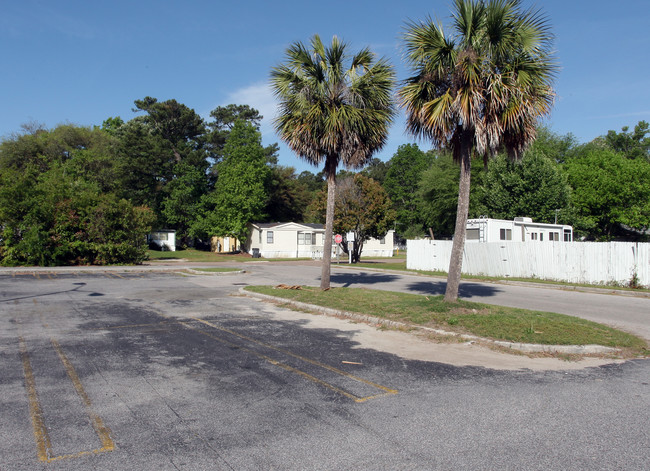 Evanston MHP in Charleston, SC - Building Photo - Building Photo