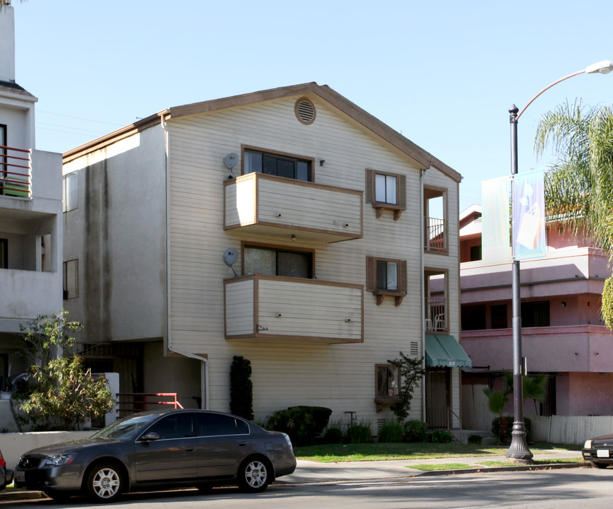 819 Redondo Ave in Long Beach, CA - Building Photo