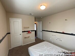 10214 Midsummer in Converse, TX - Building Photo - Building Photo