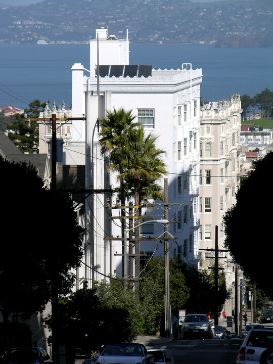 1801 Broadway in San Francisco, CA - Building Photo