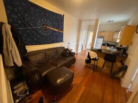 1179 Commonwealth Ave, Unit 3 in Boston, MA - Building Photo