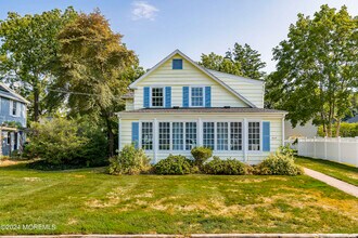 604 Rankin Rd in Brielle, NJ - Building Photo - Building Photo