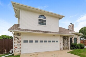 3355 Brooke St in Denton, TX - Foto de edificio - Building Photo