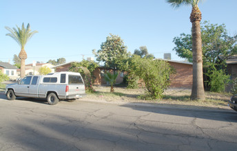 1048-1060 E Elm St in Tucson, AZ - Building Photo - Building Photo