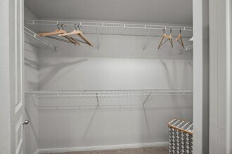 12345 Lamplight Village Ave, Unit 0235 in Austin, TX - Foto de edificio - Building Photo