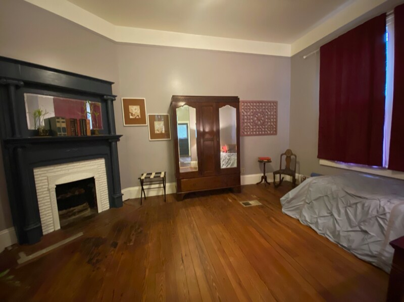 203 W 35th St in Savannah, GA - Building Photo