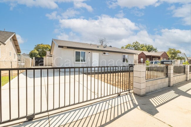 property at 2825 California Ave