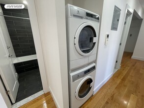 506 Manhattan Ave in New York, NY - Building Photo - Building Photo