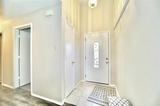 817 Ingleside Dr in Plano, TX - Building Photo - Building Photo