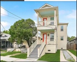 3535 Delachaise St in New Orleans, LA - Building Photo