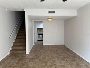 4269 S Semoran Blvd in Orlando, FL - Building Photo - Building Photo