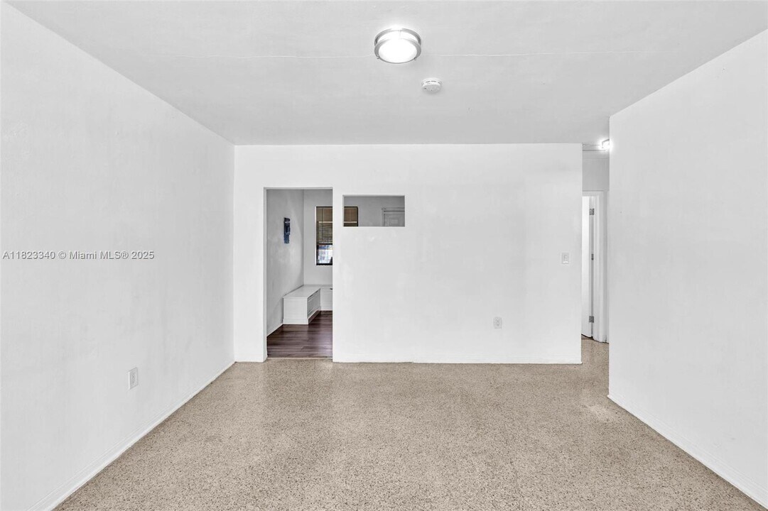 5802 NE 3rd Ave in Miami, FL - Building Photo