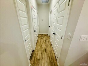 6 W Citrine St in Edinburg, TX - Building Photo - Building Photo