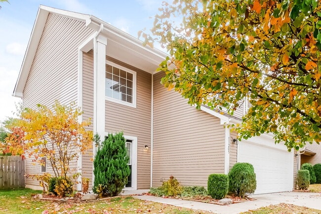 11205 Funny Cide Dr in Noblesville, IN - Foto de edificio - Building Photo