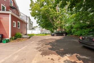 8-10 Courtland St in Nashua, NH - Building Photo - Building Photo