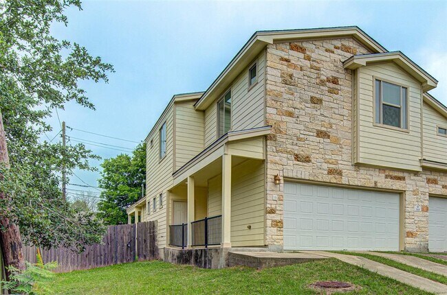 3301 Thomas Kincheon St in Austin, TX - Building Photo - Building Photo