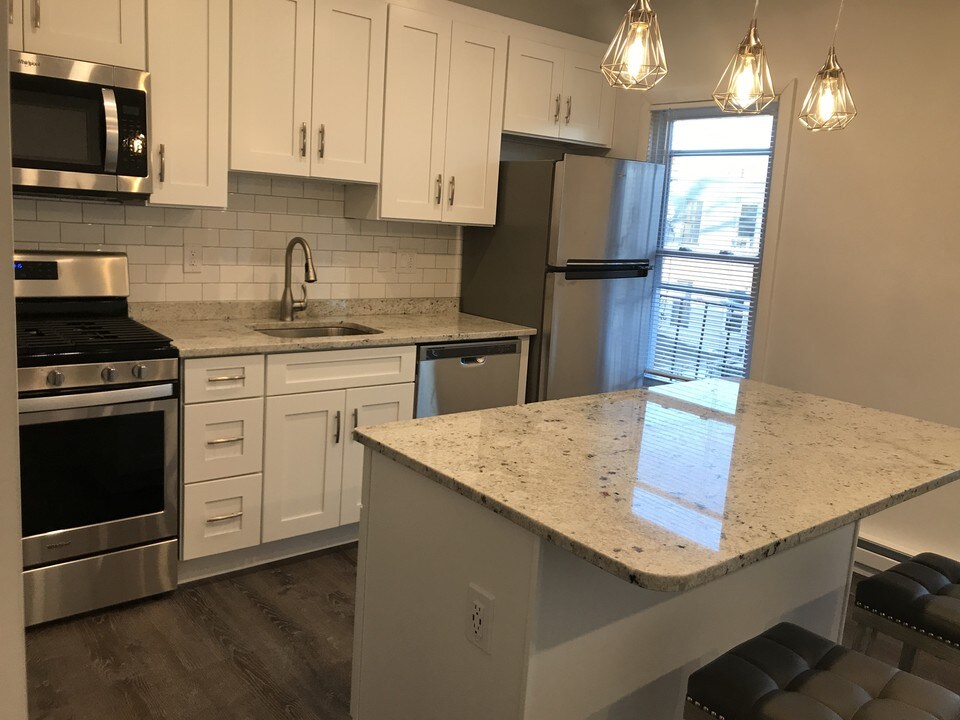 269 Paris St, Unit 3 in Boston, MA - Building Photo