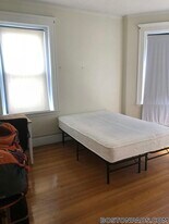 17-19-19 Washington St S, Unit 305 in Malden, MA - Building Photo