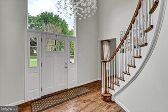 10189 Maxine St in Ellicott City, MD - Building Photo - Building Photo